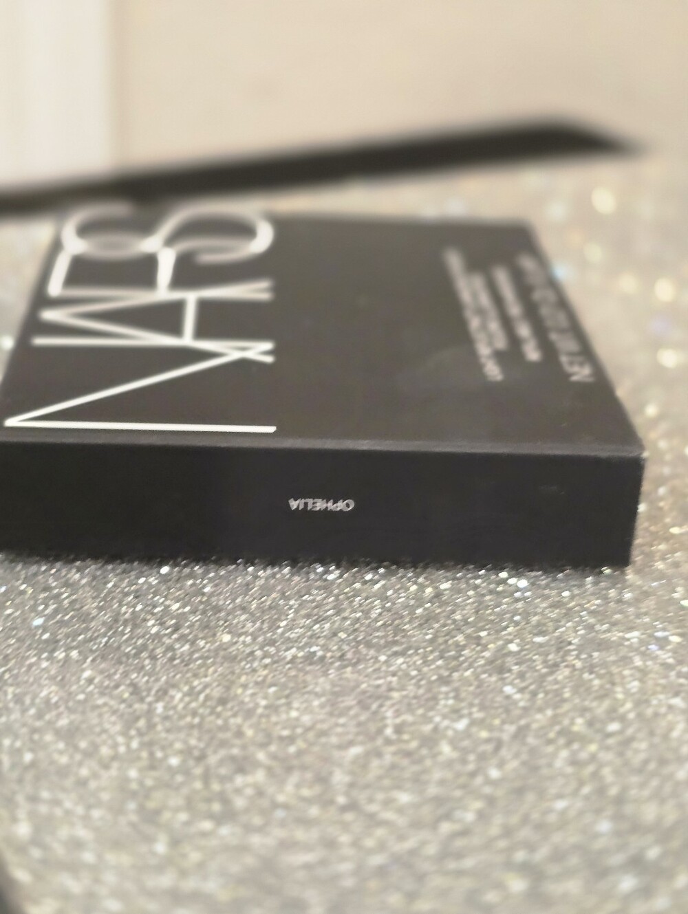NARS Light Reflecting Luminizing Powder - Picture 13 of 13